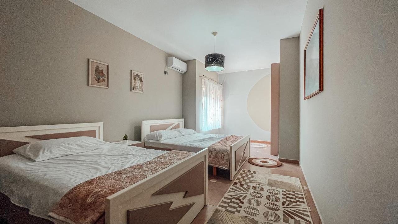 Rooftop Apartments Дуррес Екстер'єр фото