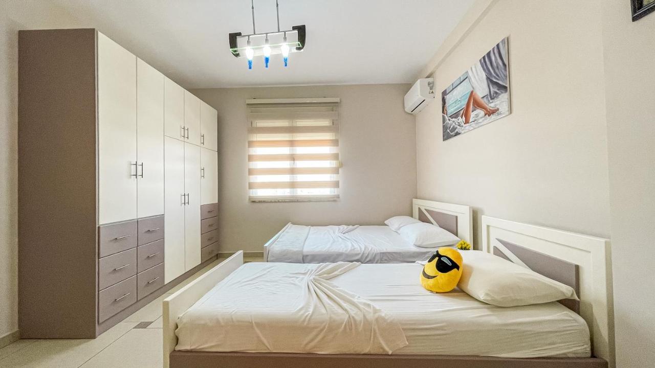 Rooftop Apartments Дуррес Екстер'єр фото