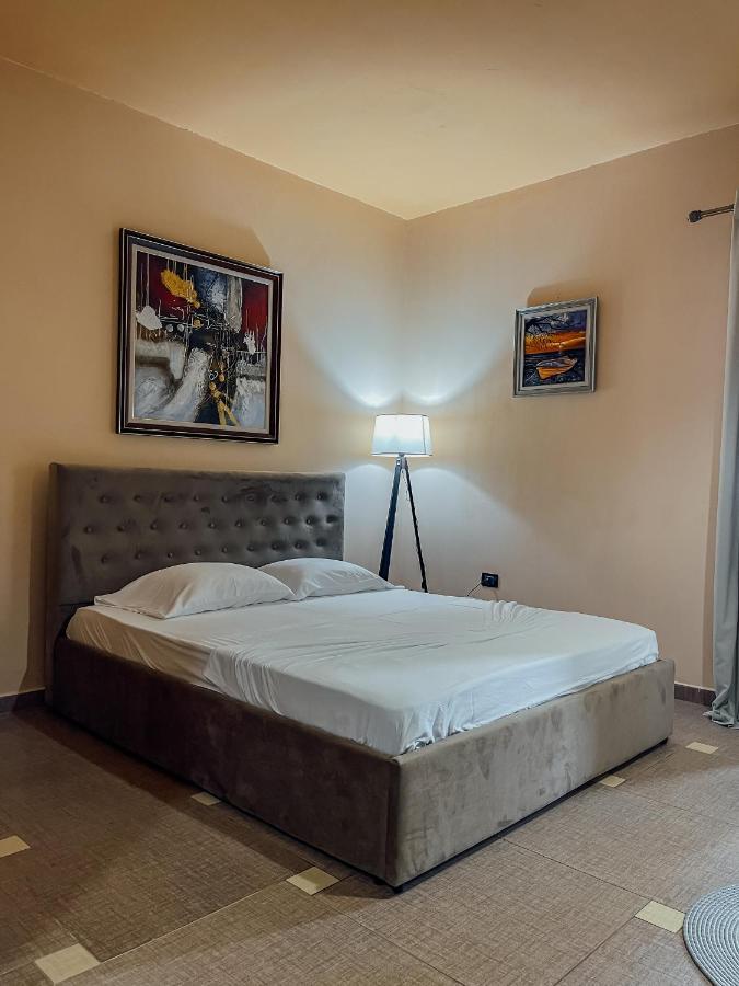 Rooftop Apartments Дуррес Екстер'єр фото