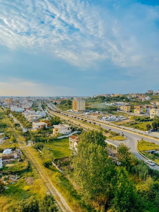Rooftop Apartments Дуррес Екстер'єр фото