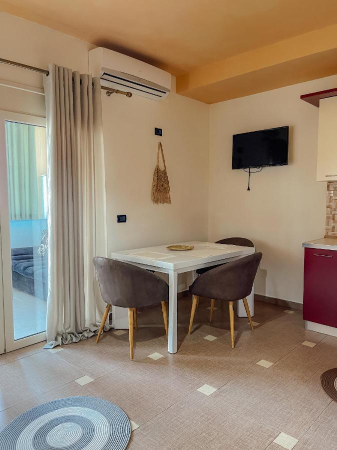 Rooftop Apartments Дуррес Екстер'єр фото