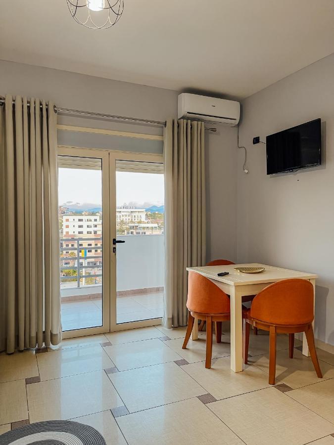 Rooftop Apartments Дуррес Екстер'єр фото