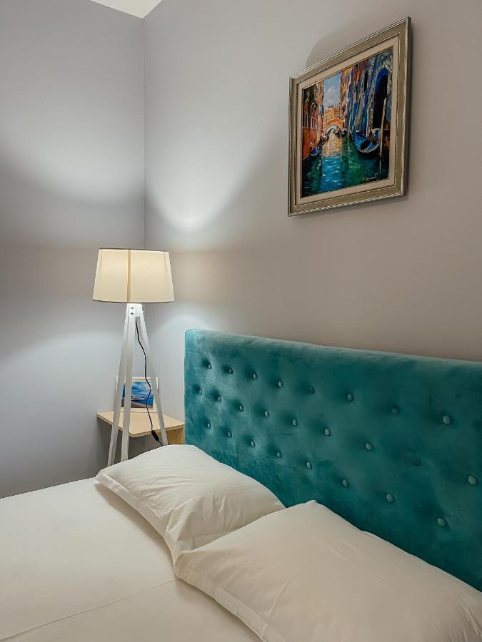 Rooftop Apartments Дуррес Екстер'єр фото